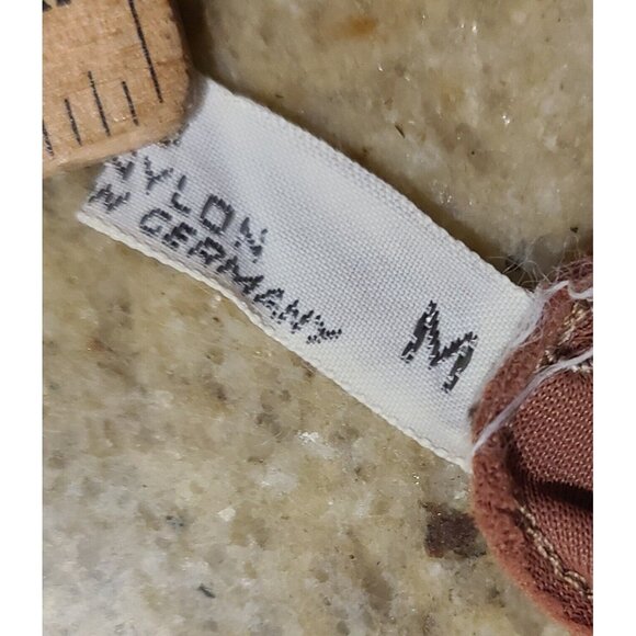 Vintage Size S/M Pink Stretch Nylon Formal 7.5" Gloves Cluster Bracelet Look - Picture 11 of 16